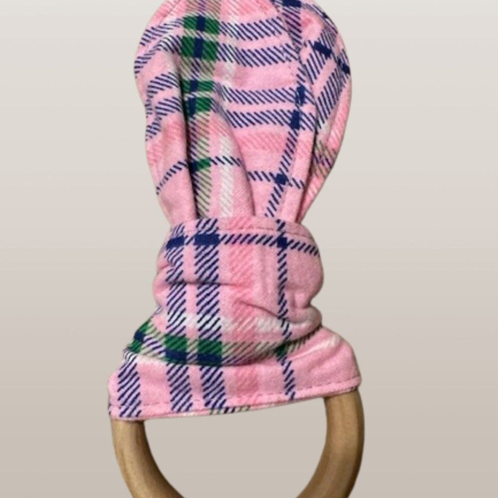 Pink Plaid Wooden Teething Ring 4091 Handmade NWT Boutique
